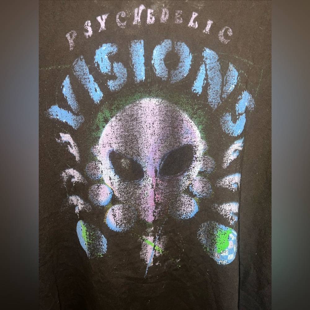 Visions alien tee